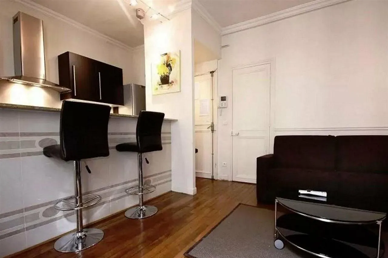 Bridgestreet Montparnasse Apartment